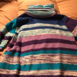 Multi colored girls turtleneck sweater. Size M 7/8